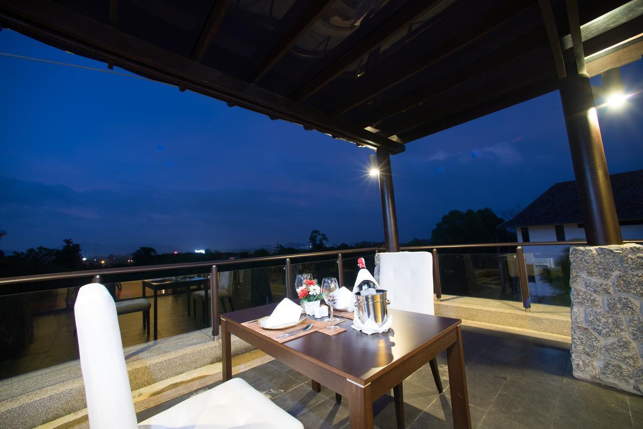 Phumundra Resort Phuket Exterior foto